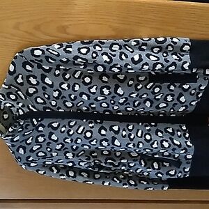 Rachel Zoe gray animal print zip sweater